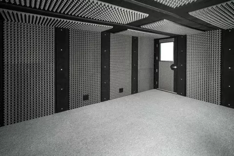 Soundproofing walls in Dubai (ID: 104) LT_ADVGR_ALTPHOTO 1